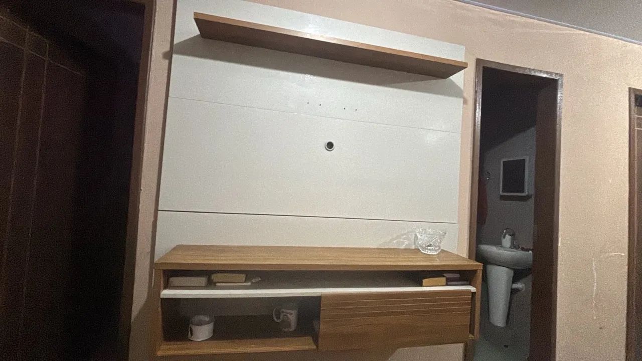 rack suspenso/ painel de televisão 