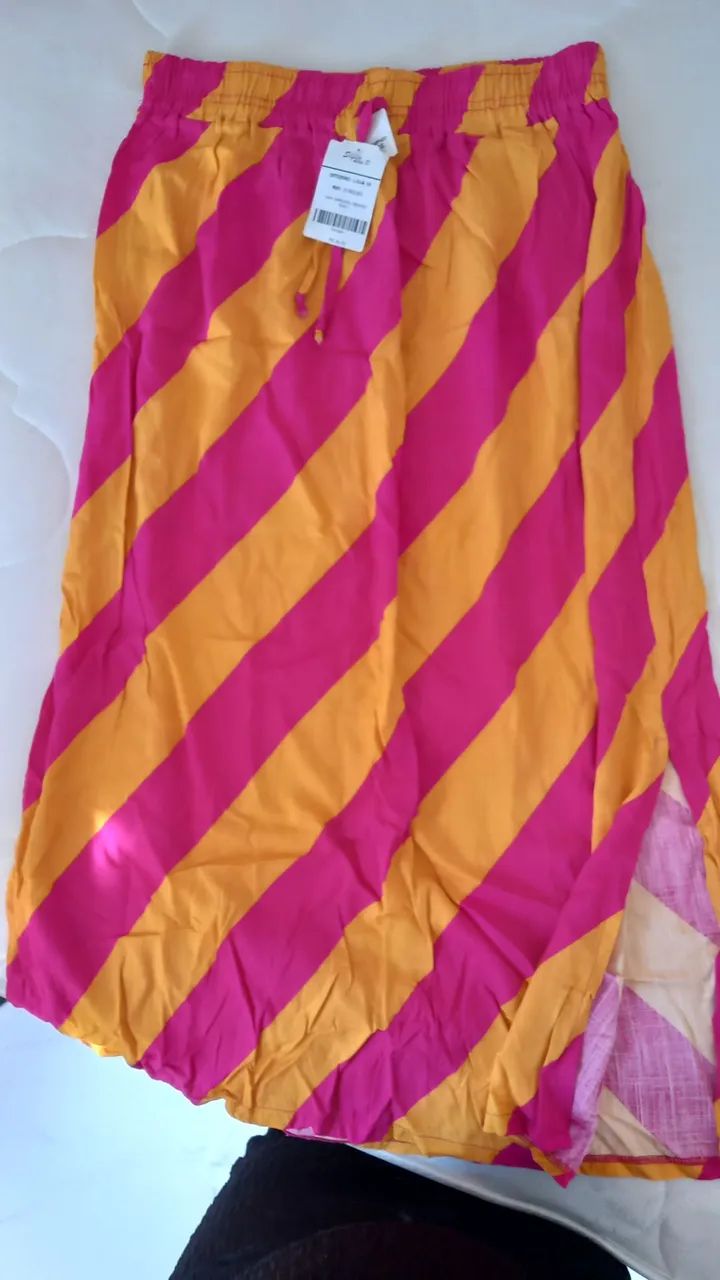 Lote de roupas aleatórias usadas em bom estado - Foto 5