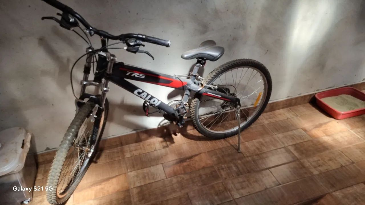 Vendo Bicicleta Caloi aro 26 - Foto 3