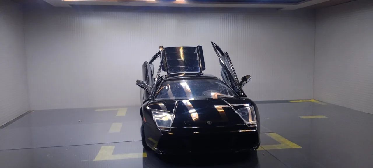 Lamborghini Murcielago AutoArt  - Foto 3