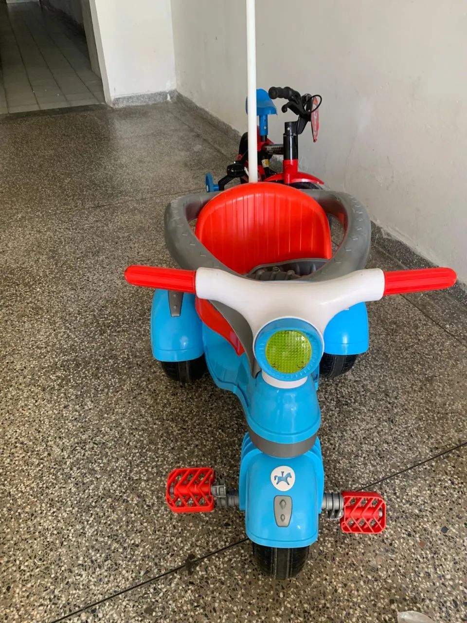 Triciclo infantil