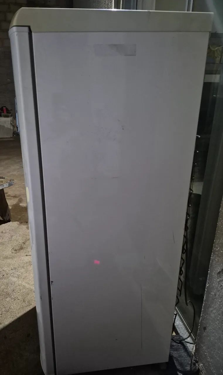Geladeira Electrolux 240L - Foto 3