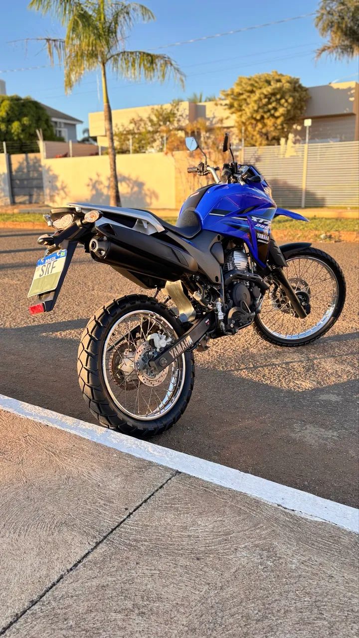 VENDO OU TROCO  Yamaha XTZ Lander 250cc - Foto 4