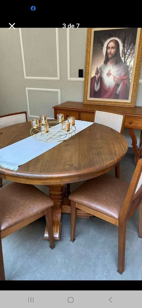 Mesa em madeira com 4 cadeiras