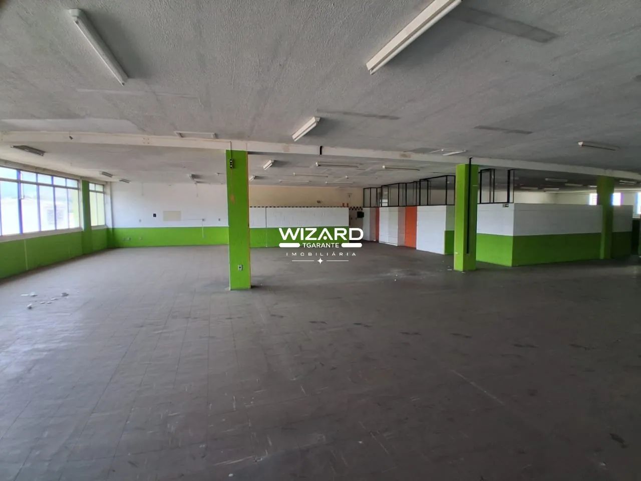 Salão Comercial para aluguel com 600m² no centro de Amparo/SP - Foto 3