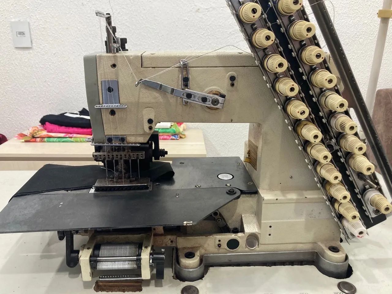 Máquina de lastex 12 agulha  mas uso 6  - Foto 6