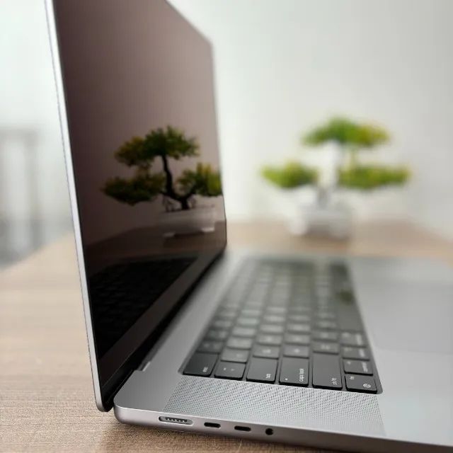 Macbook M1 Pro 16gb 512SSD Perfeito estado - Notebooks - Novo