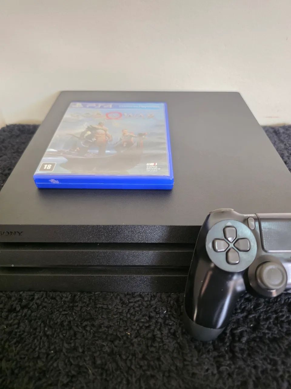 PS4 PRO 1TB + CONTROLE + JOGO - Foto 5