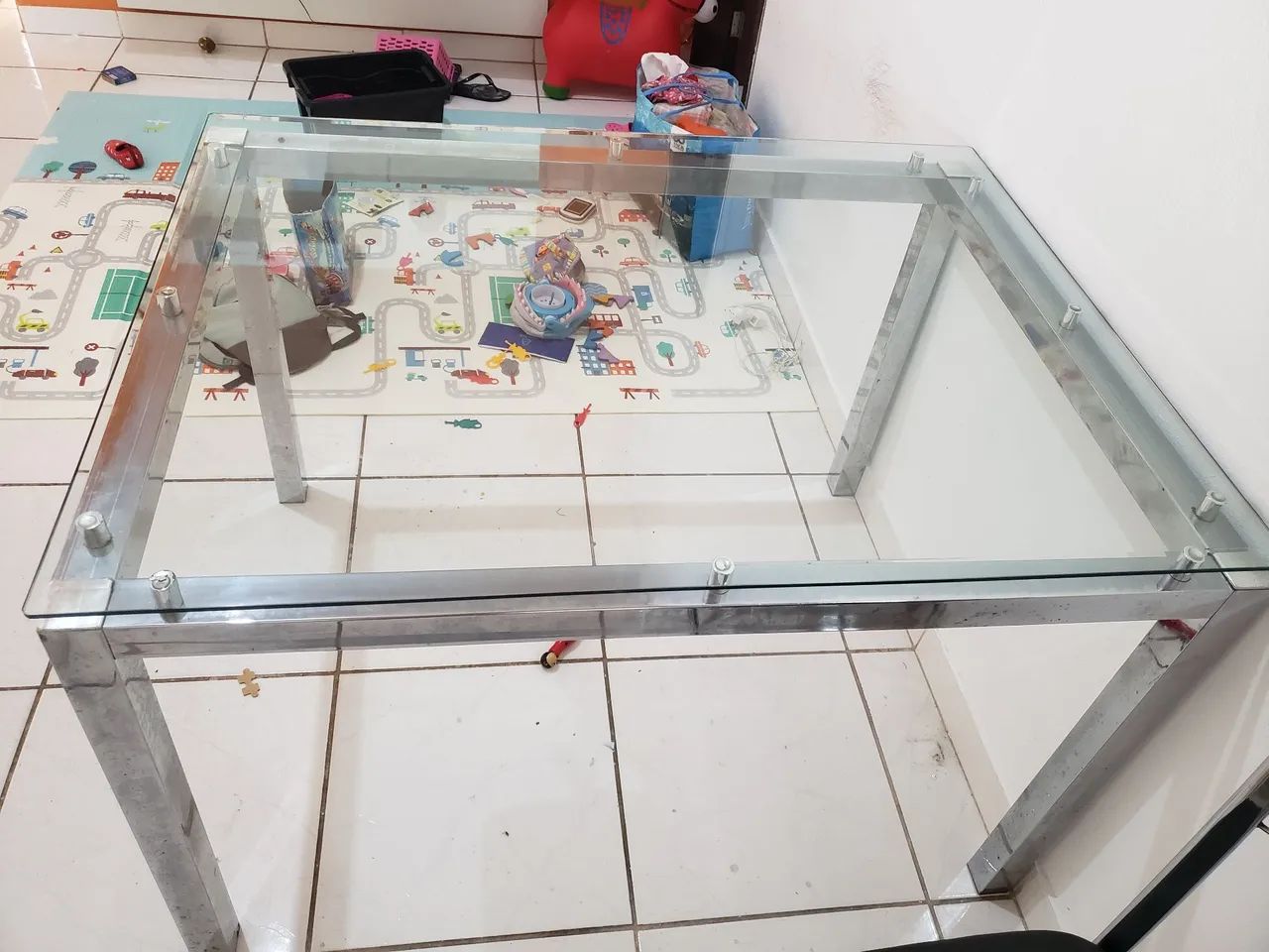 Mesa tampo de vidro 4 cadeiras - Foto 2
