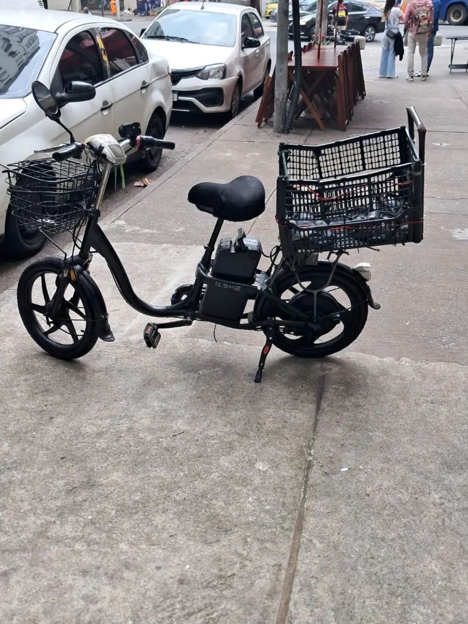 Bicicleta elétrica Leve