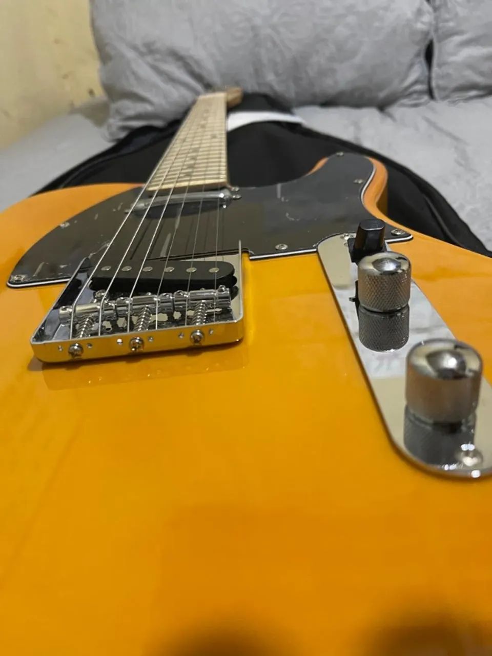 Guitarra Telecaster  - Foto 2