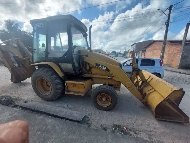 Retroescavadeira Caterpillar 2003 4x2 - Foto 3
