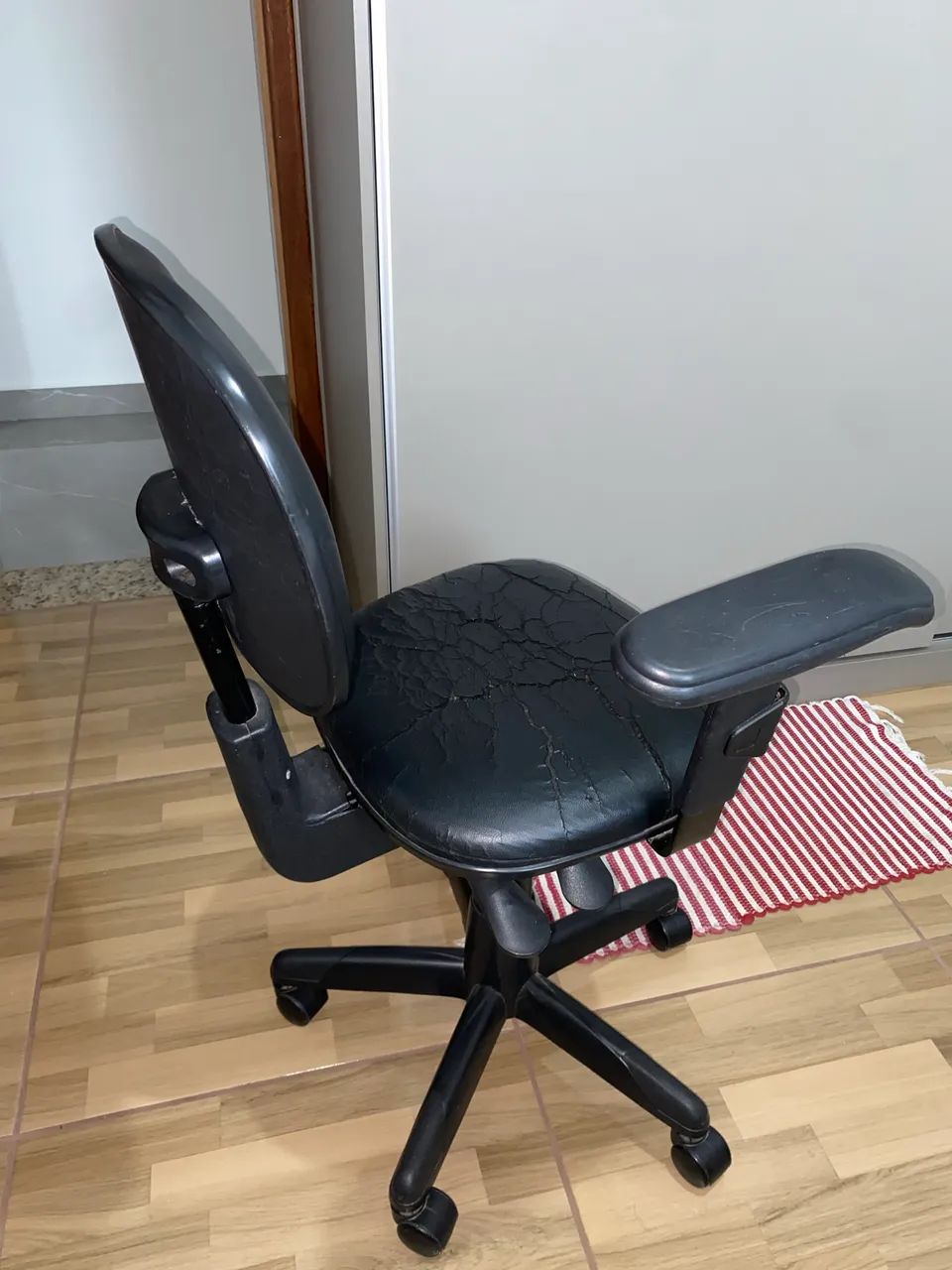 Cadeira de escritório  - Foto 2