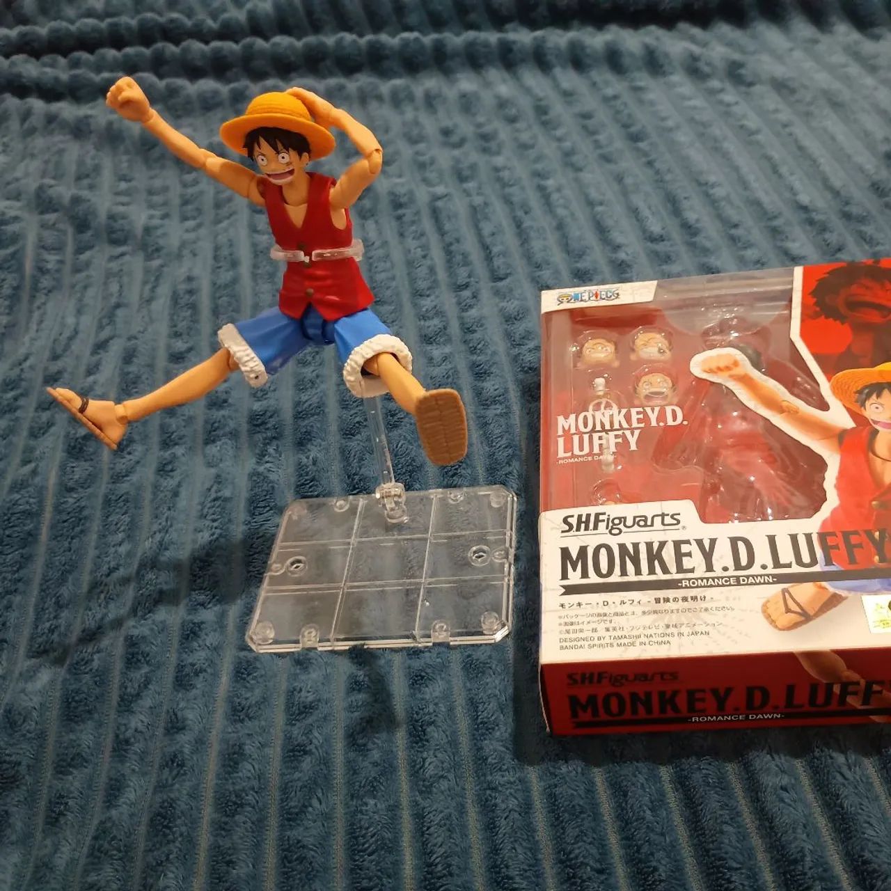 LUFFY SH FIGUARTS ROMANCE DAWN + SUPORTE - Foto 3