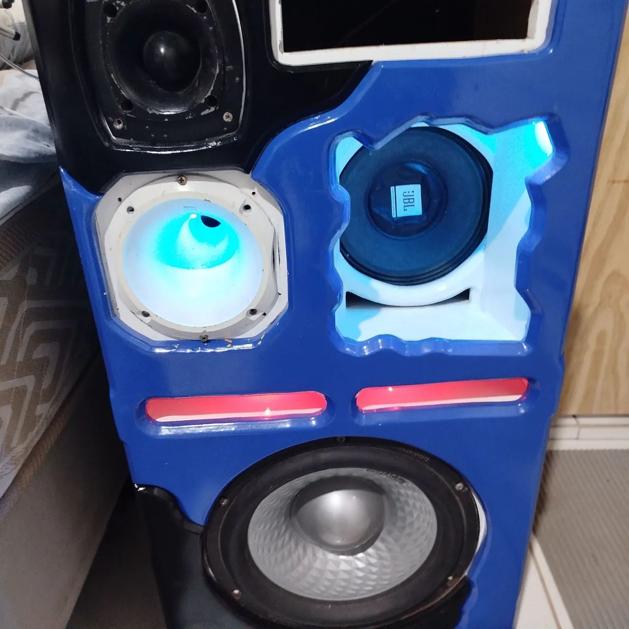 Caixa Bob 800 watts