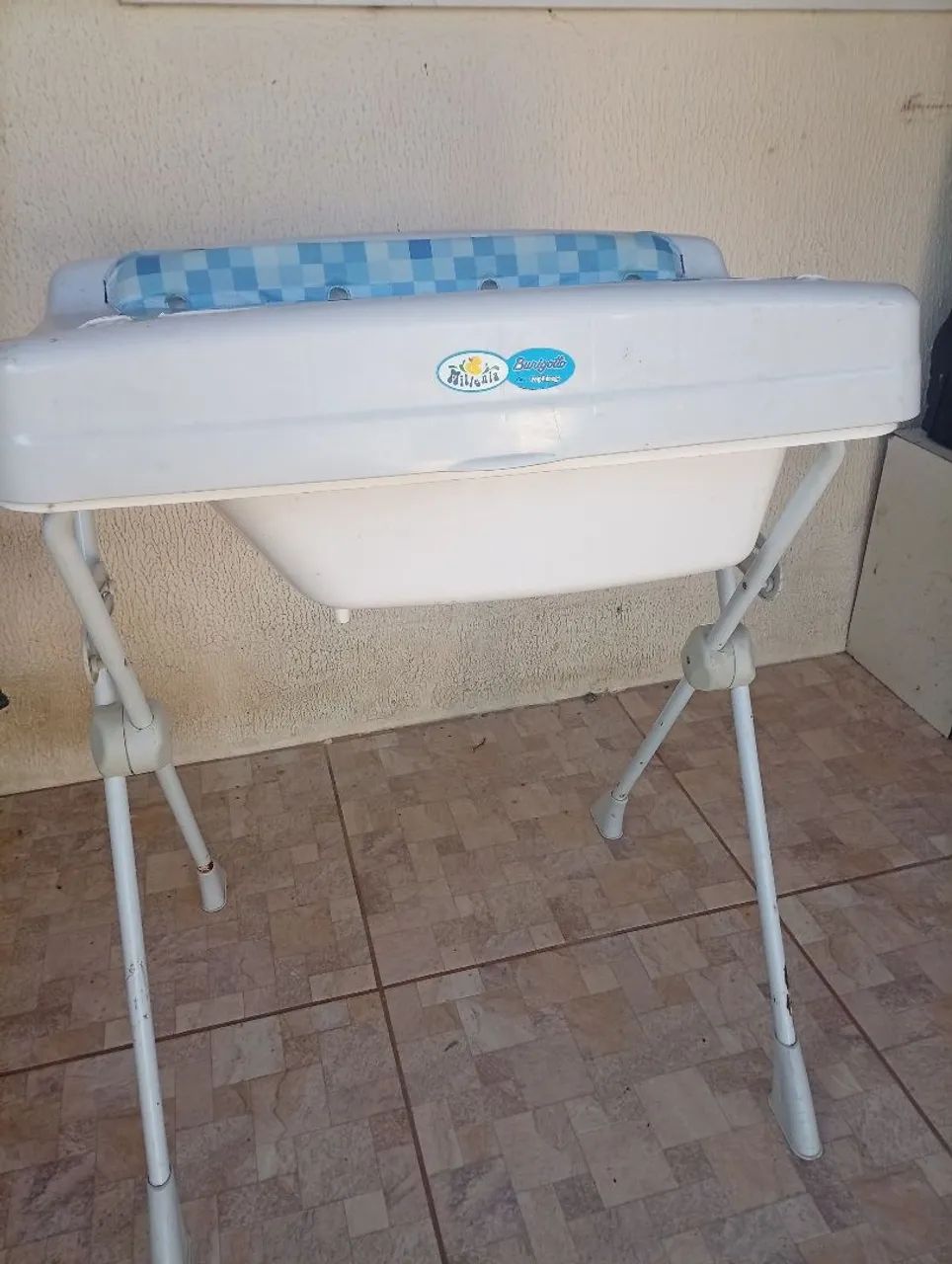 Banheira com suporte trocador ?