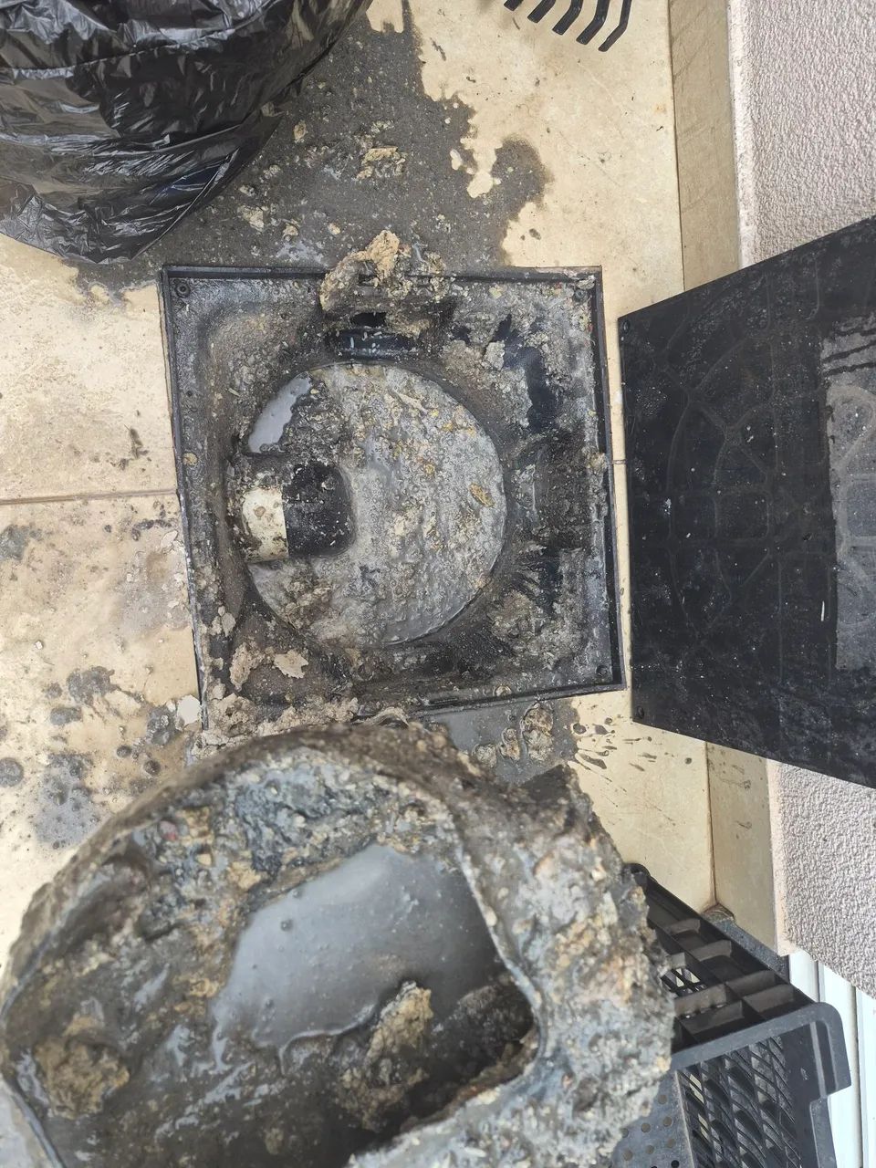 Limpeza de caixa de Gordura