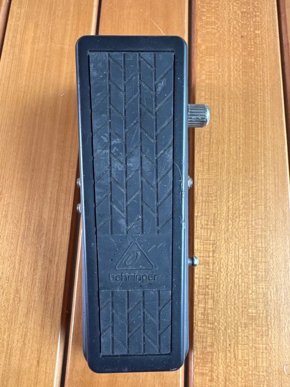 Pedal expressão e volume 
