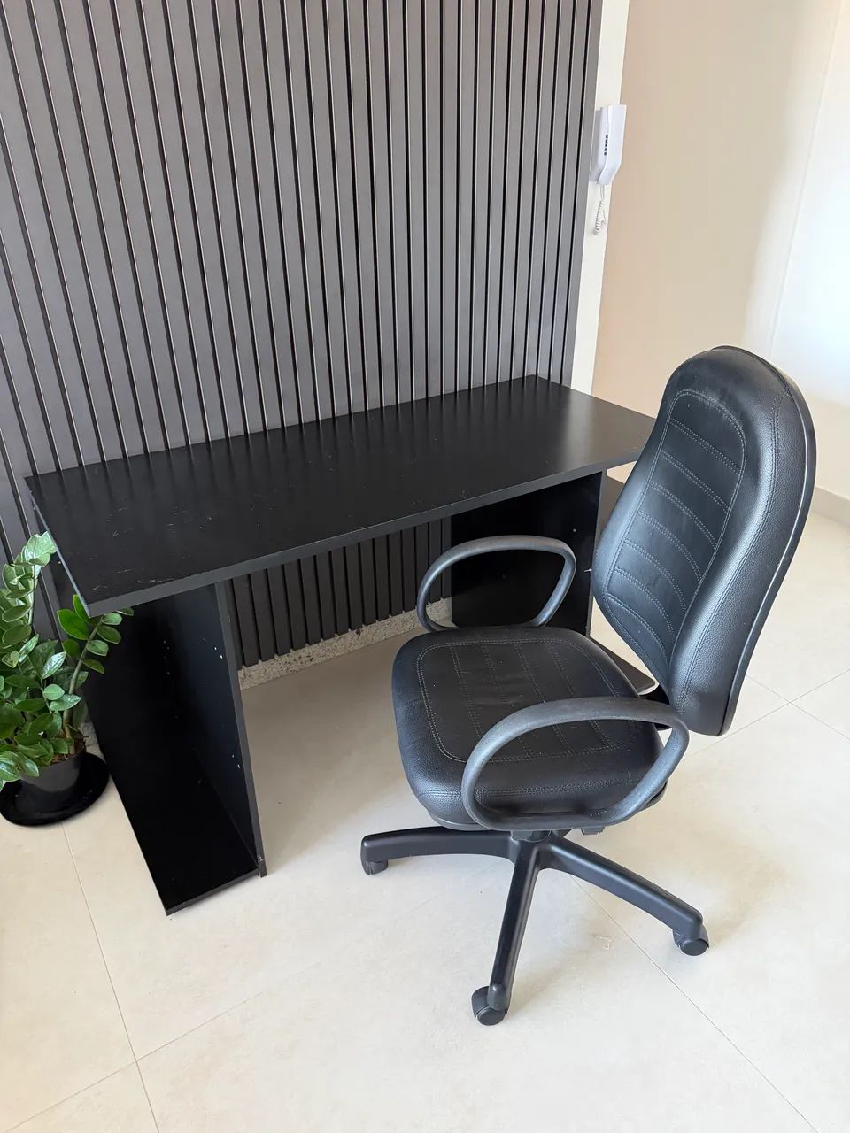 Mesa e cadeira de escritório  - Foto 2