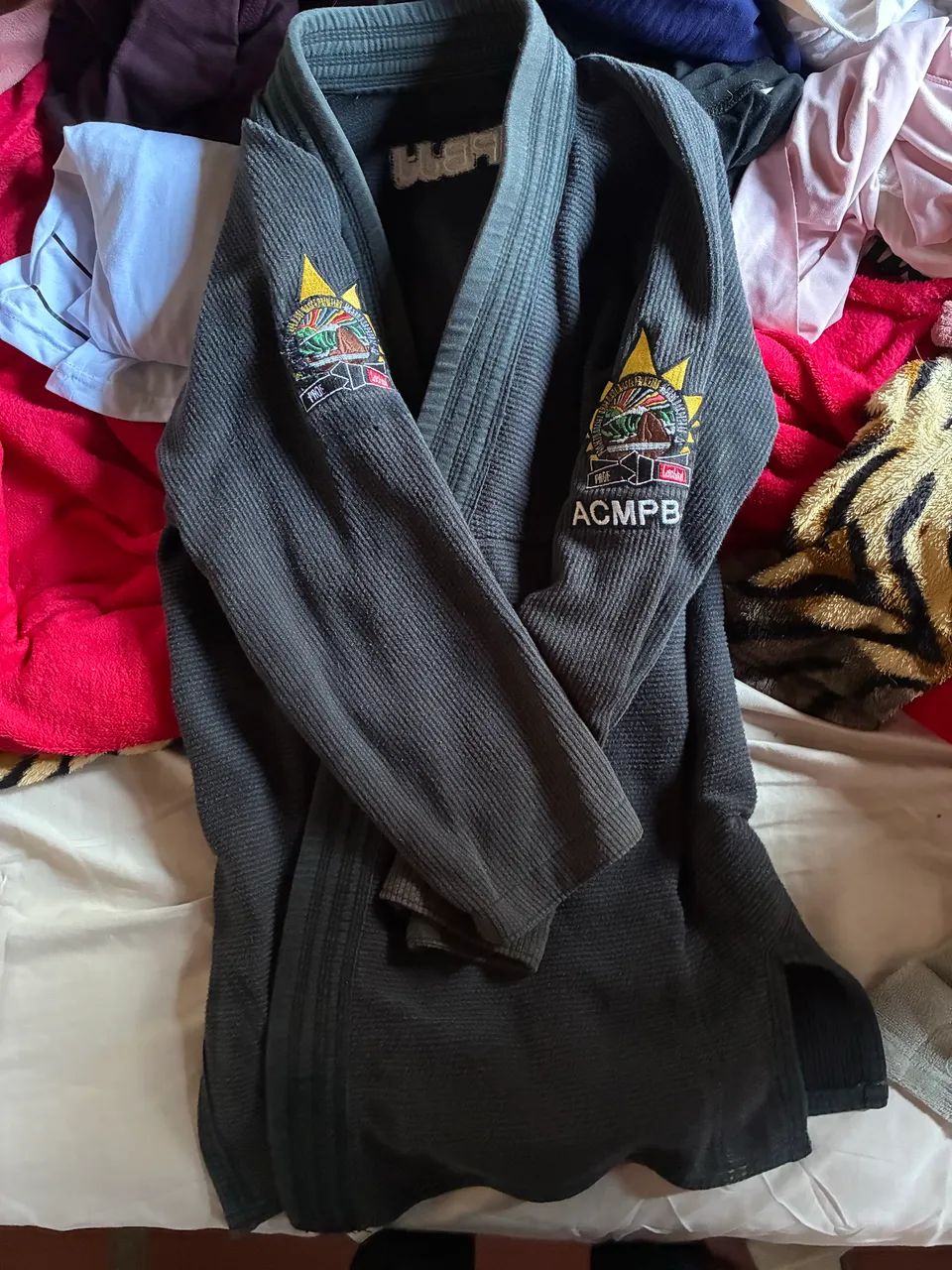 Kimonos semi novos - Foto 2
