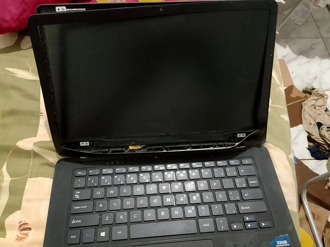Notebook Positivo motion  com defeito, não liga - para retirar peças.<br> - Foto 3