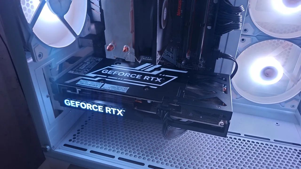RTX 5060 TI  - Foto 3