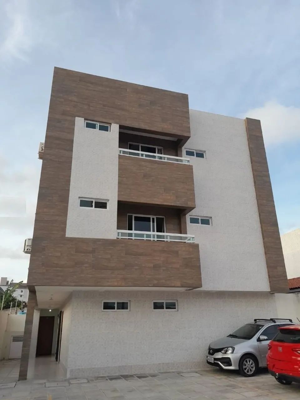 Apartamento com 3 dormitórios à venda, 95 m² por R$ 389.000,00 - Bairro dos Esta