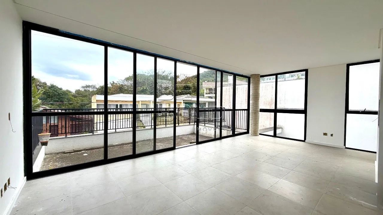 Apartamento com terraço e vista mar em Coqueiros - Foto 3