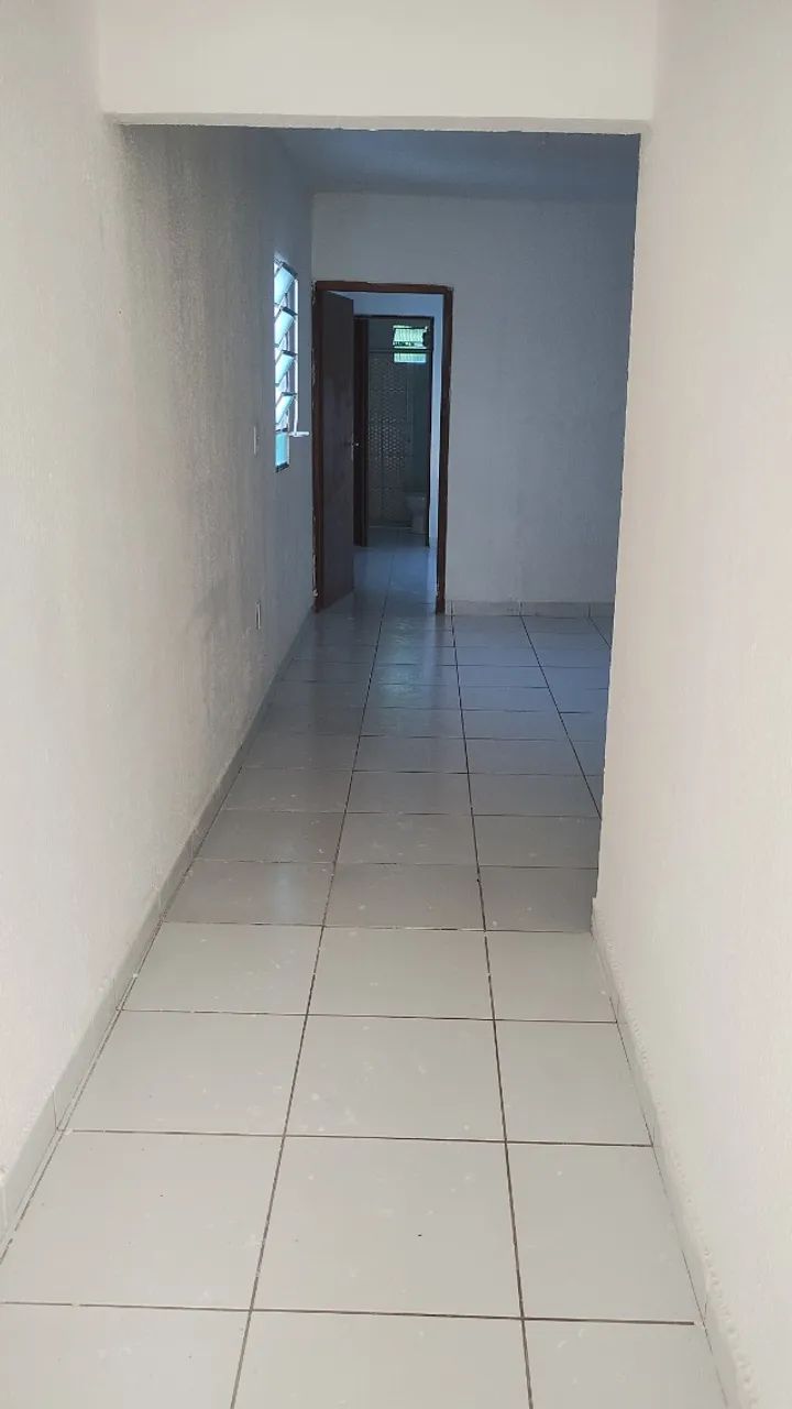 Aluga-se uma casa no conjunto samambaia * - Foto 2