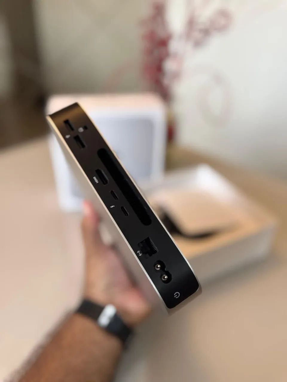 Mac Mini M2 / 256 SSD 8gb de ram / impecável - Computadores e