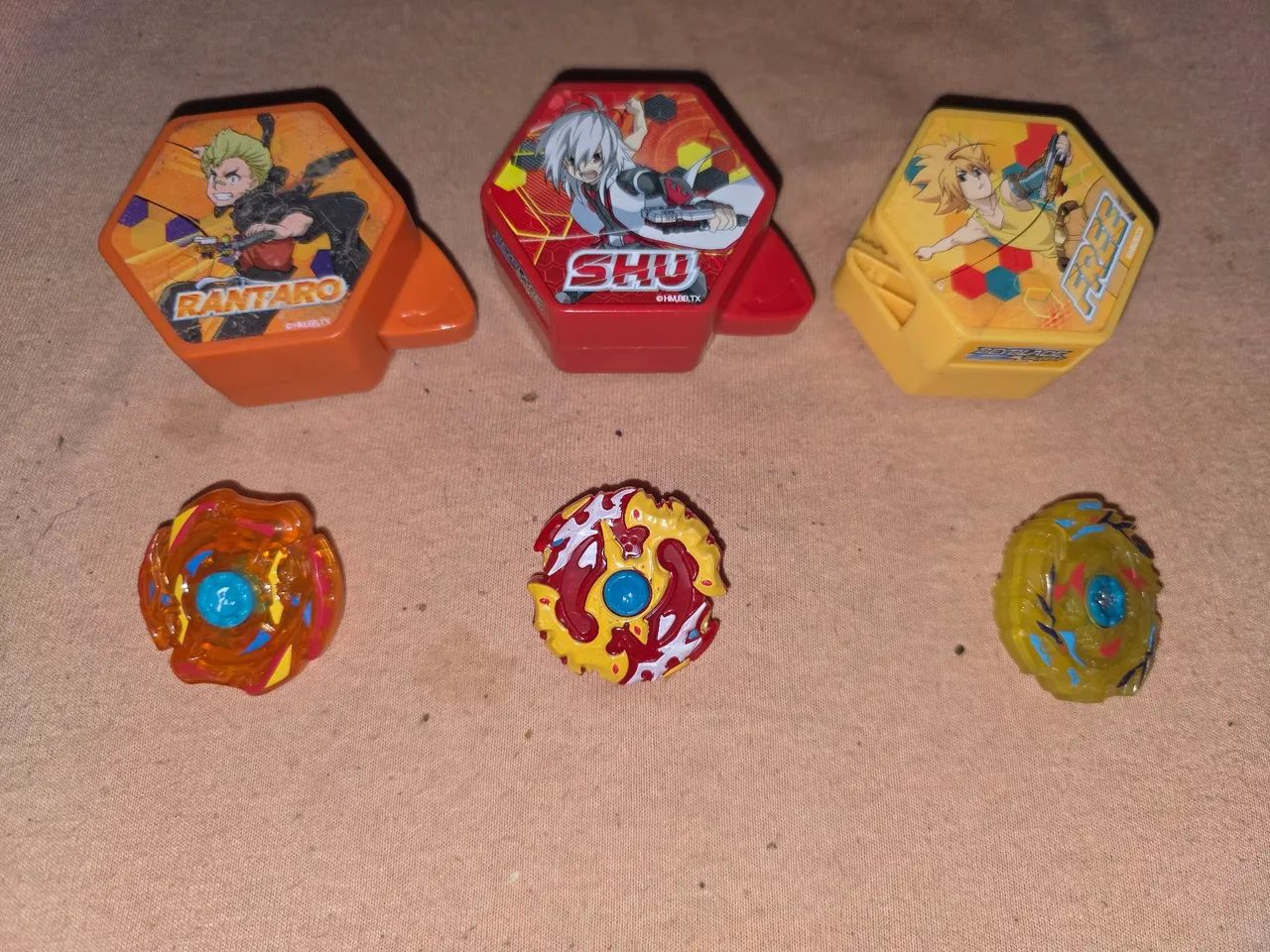 Conjunto Beyblade McDonald's 
