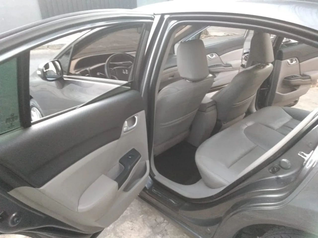 Effa M-100 1.0 8V 5P 2011