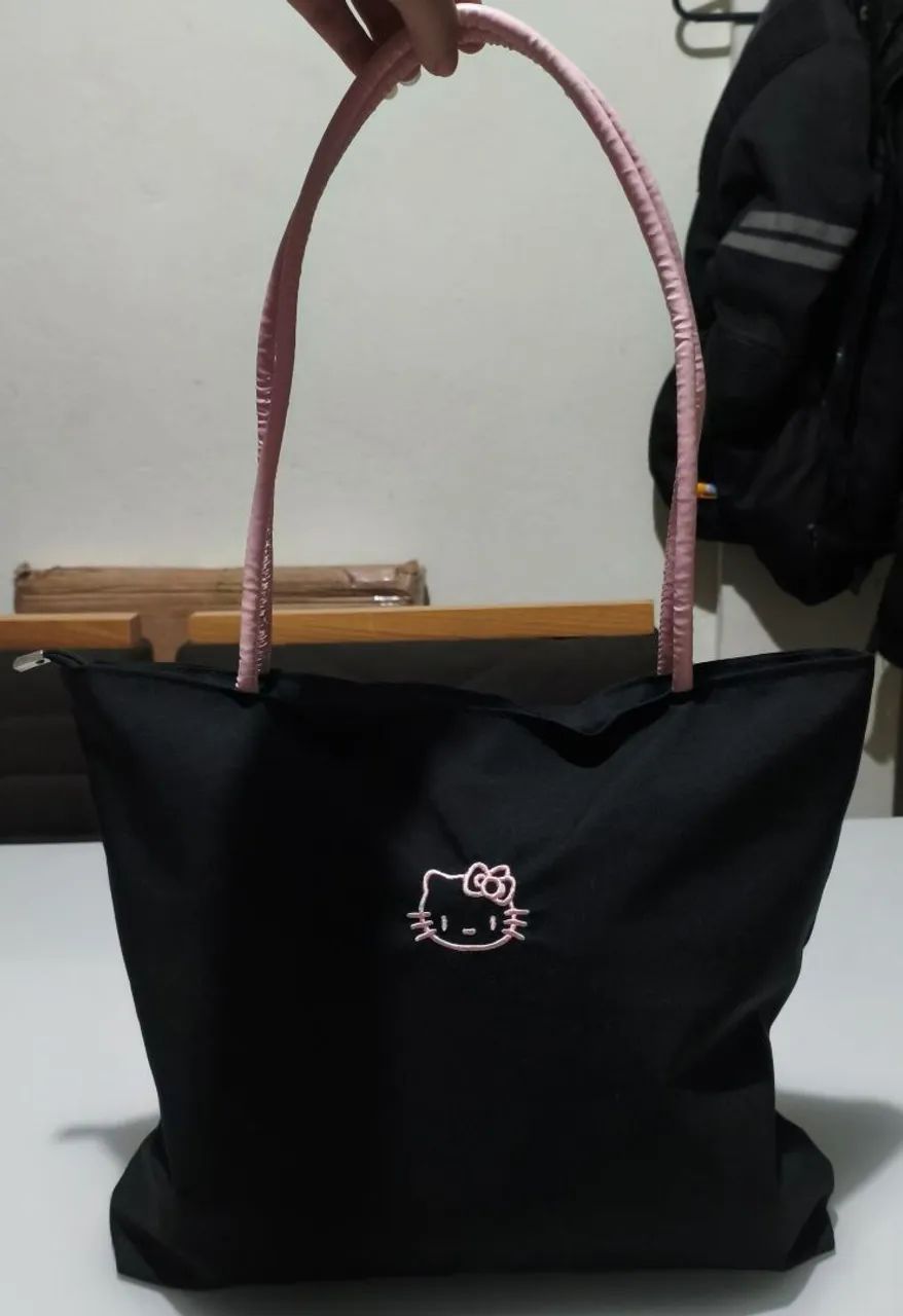 Bolsa sacola Hello Kitty.