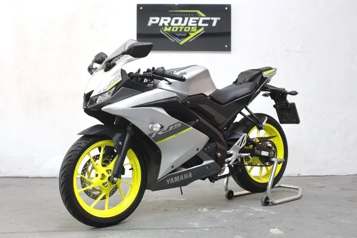 Yamaha R15 2024 - Foto 4