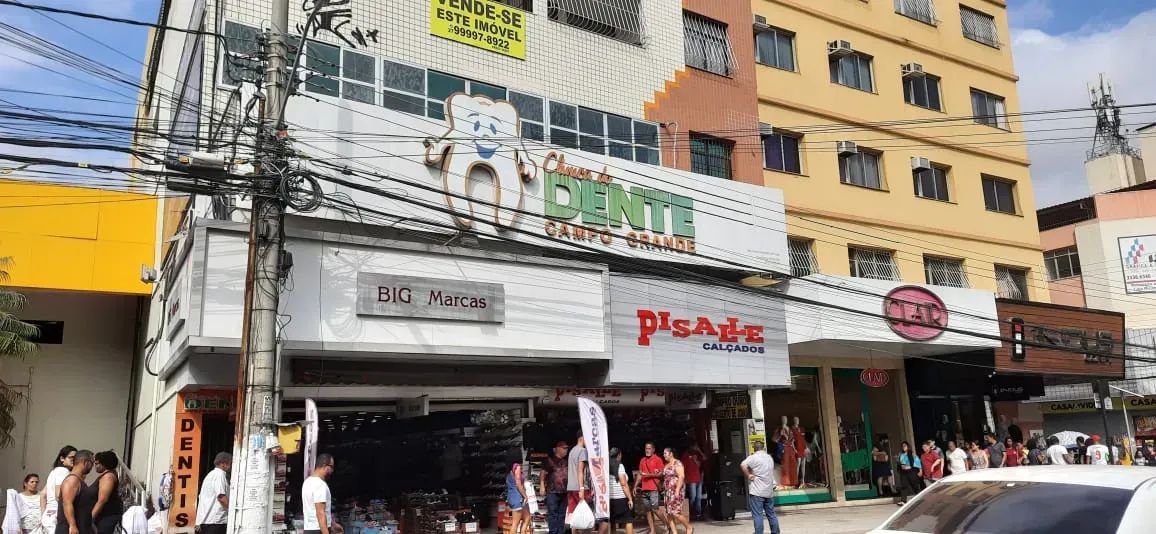Ponto comercial/Loja/Box para venda possui 100 metros quadrados com 3 quartos