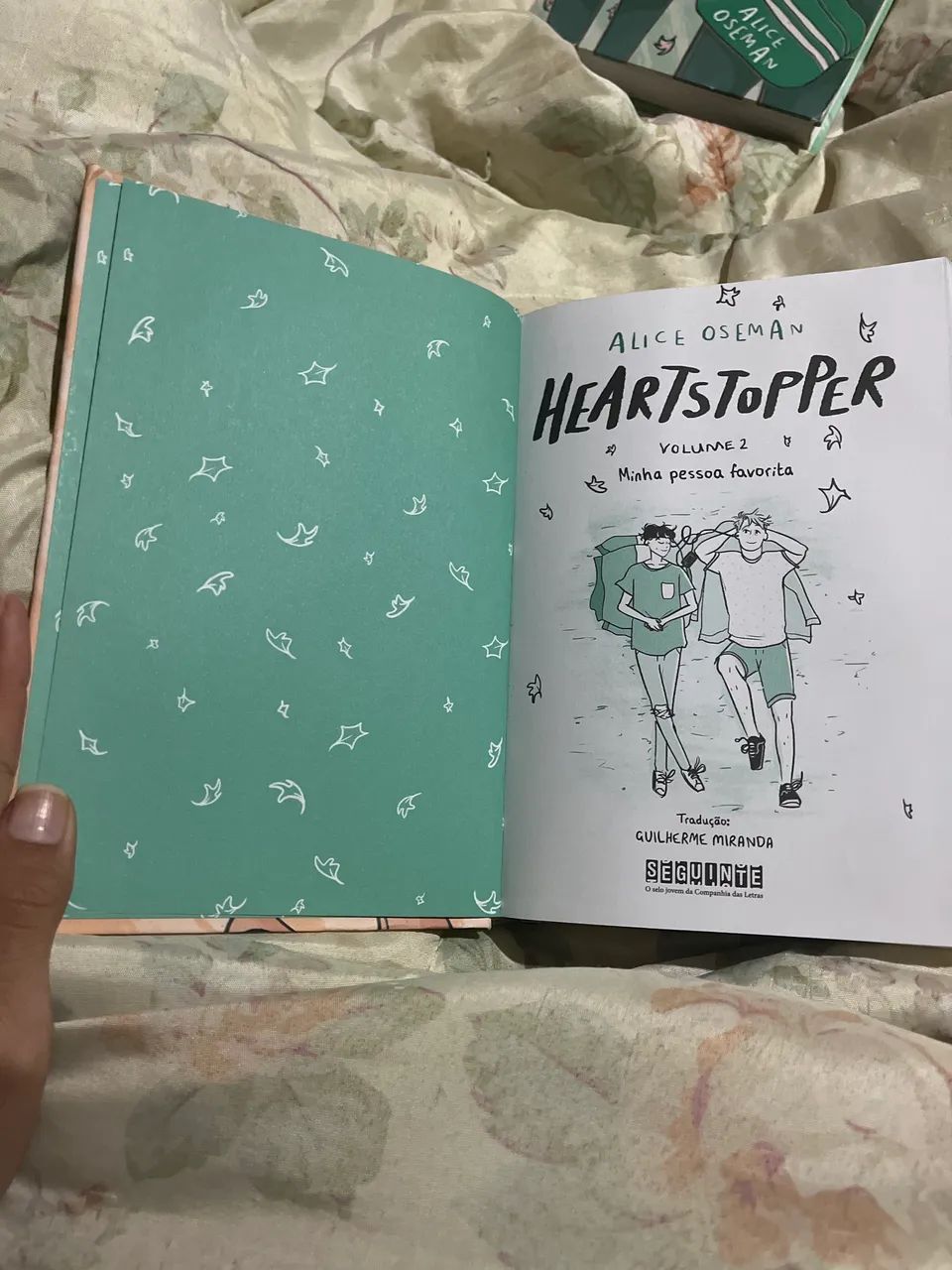Livro Heartstopper Vol.2 - Foto 4