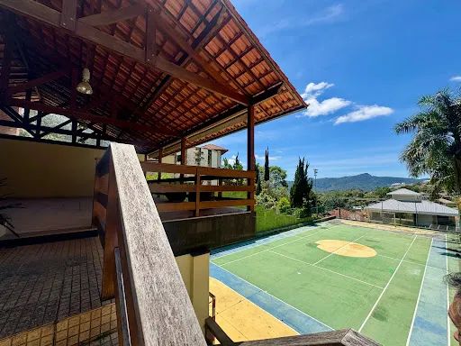 Terreno com 765 m² no Vale dos Pinheiros