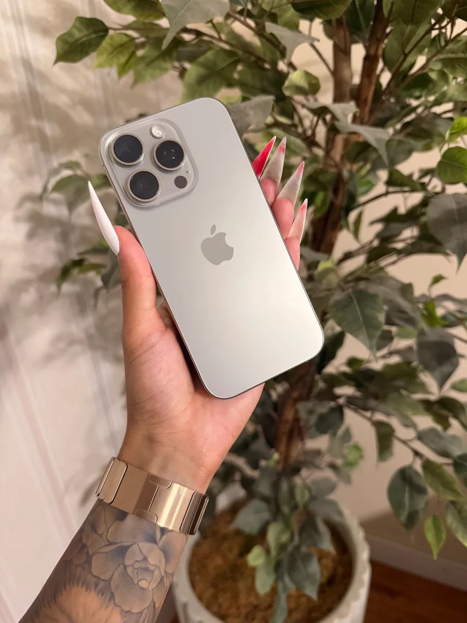 iPhone 16 Pro Titânio Natural Garantia Apple  - Foto 2