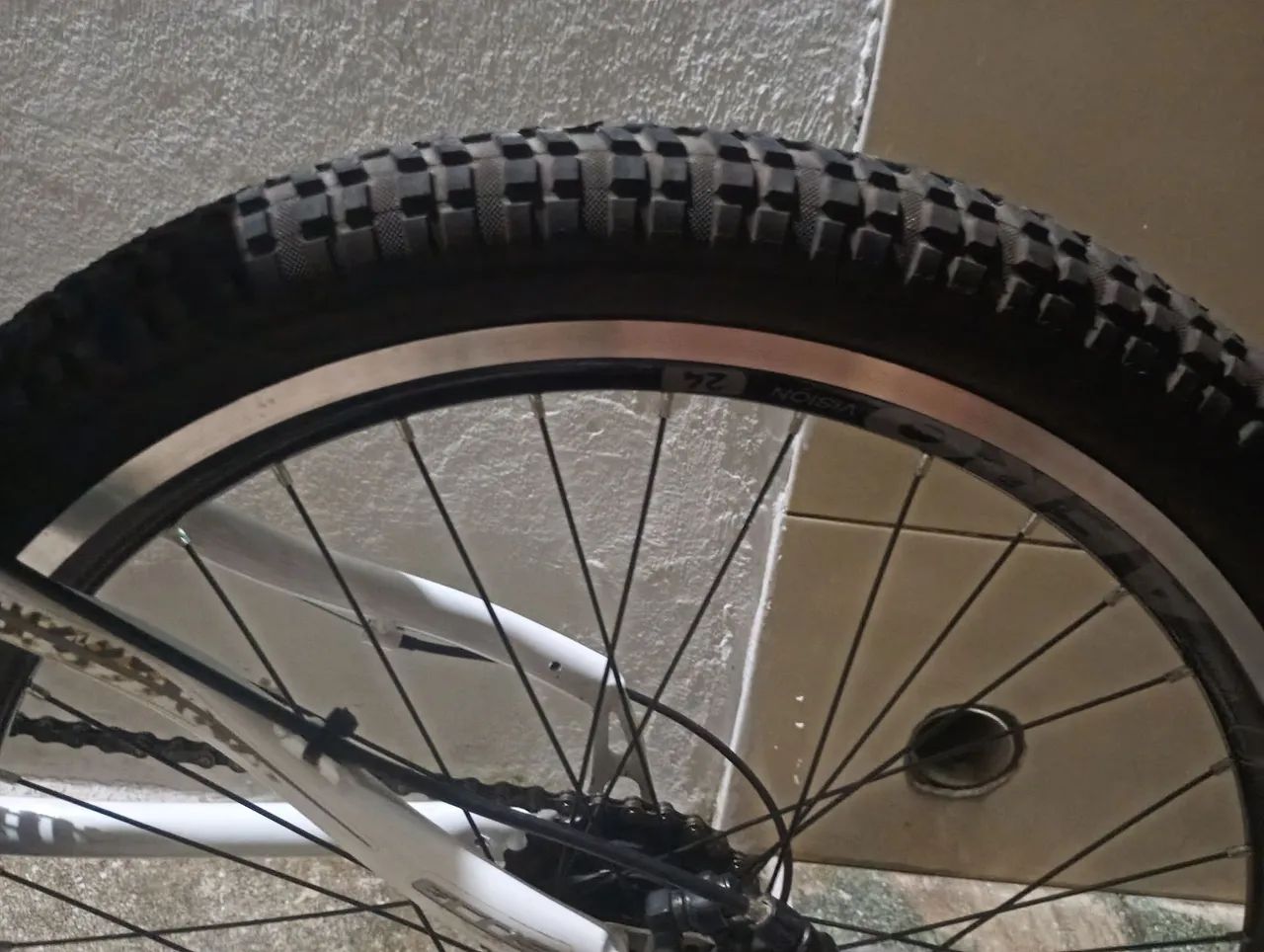 Bicicleta aro 24 - Foto 4