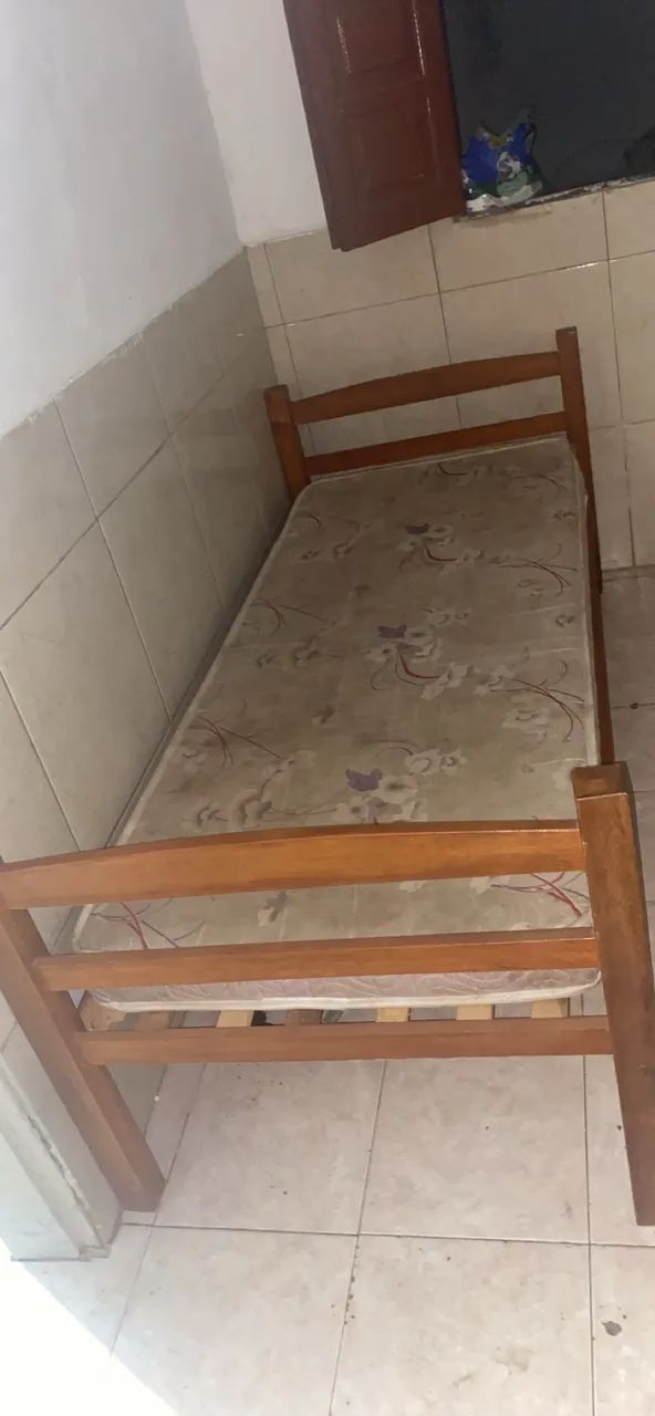 Cama de solteiro com colchão  - Foto 2