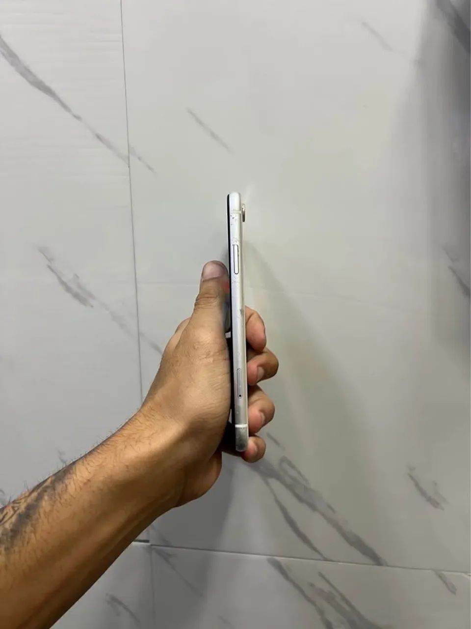 Vendo iPhone XR branco de 64gb - Foto 4