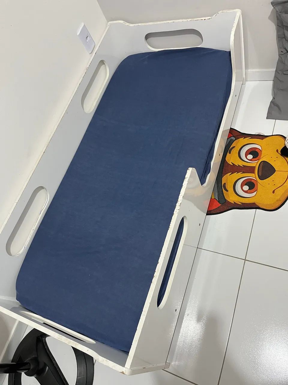 Cama infantil com colchão 