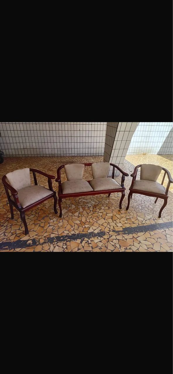 Cadeiras de madeira