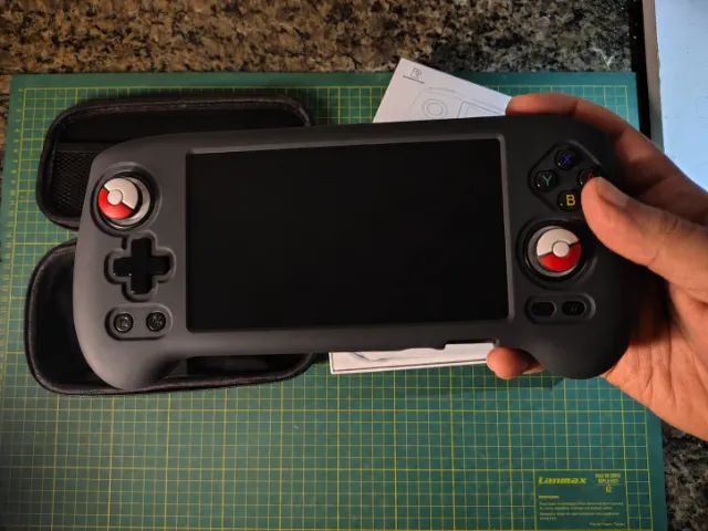 Anbernic RG556 Preto com proteção e case