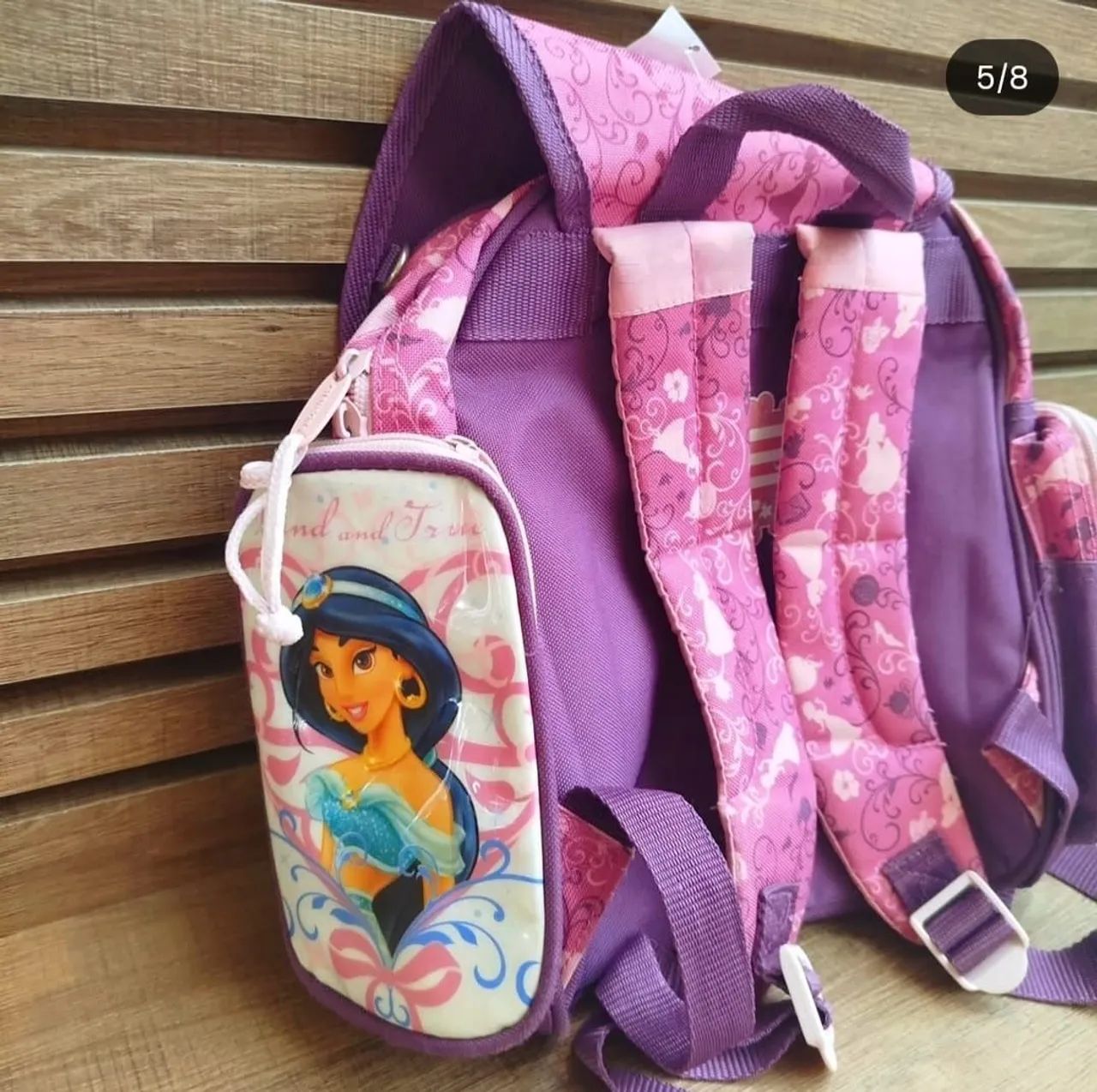 Mochila Escolar Princesas Disney  - Foto 3