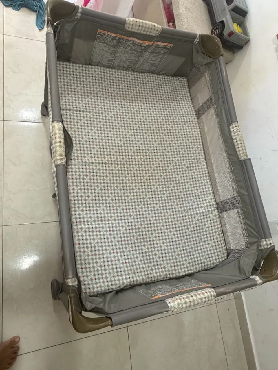 Berço cercado graco + colchão  - Foto 3