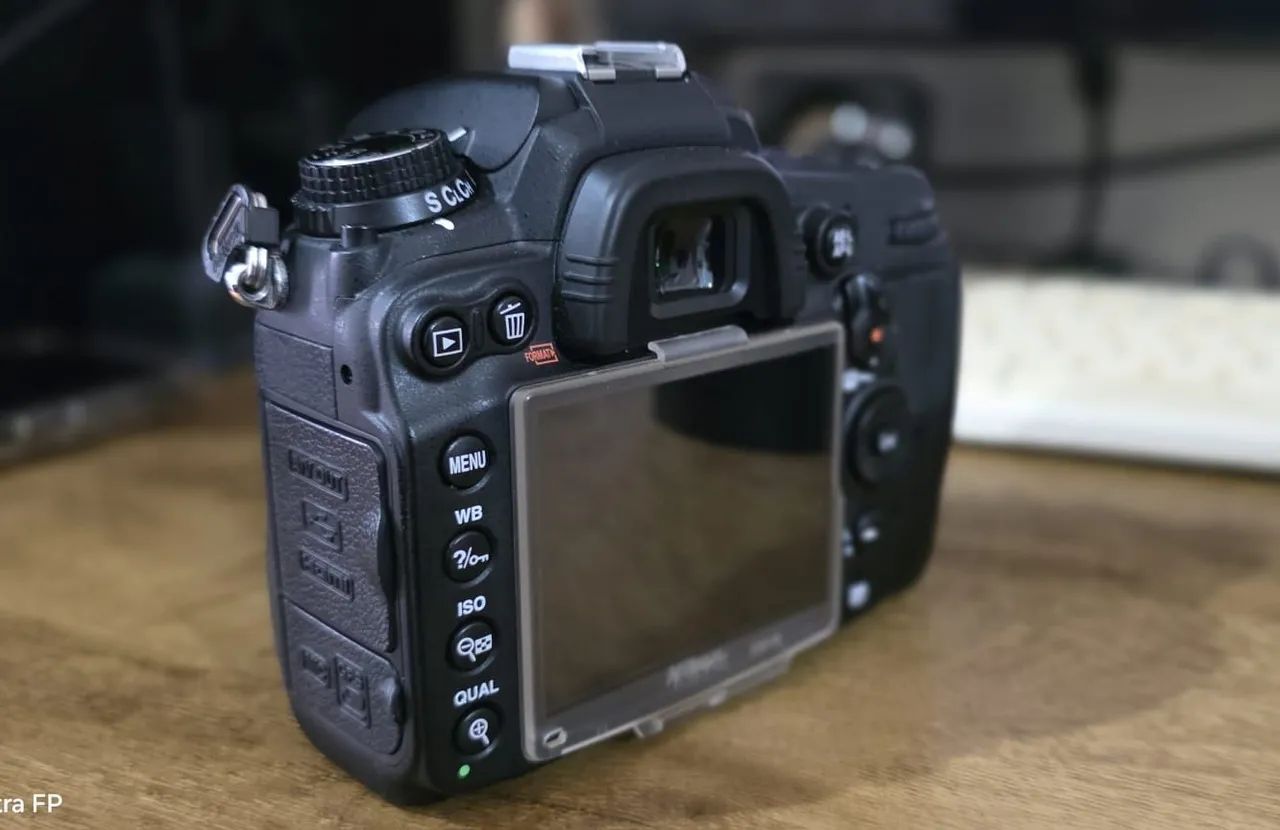 Nikon D7000 - Foto 3