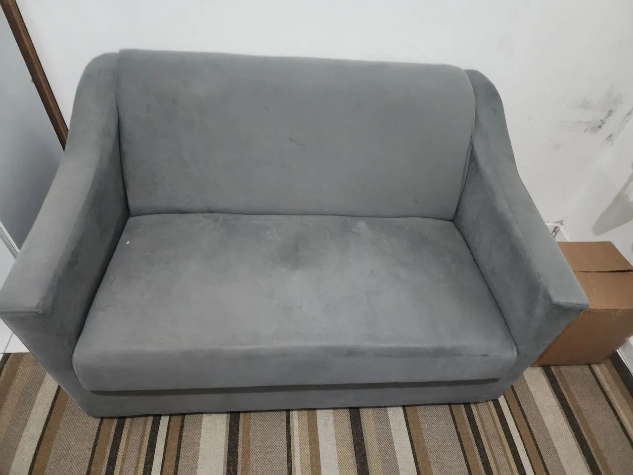 Vende Sofás  semi novos