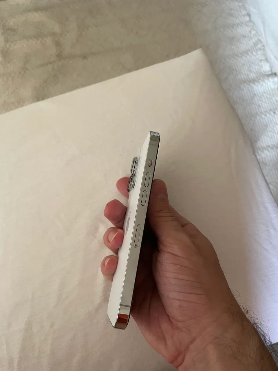 iPhone 14 Pro - 128g - Branco  - Foto 3