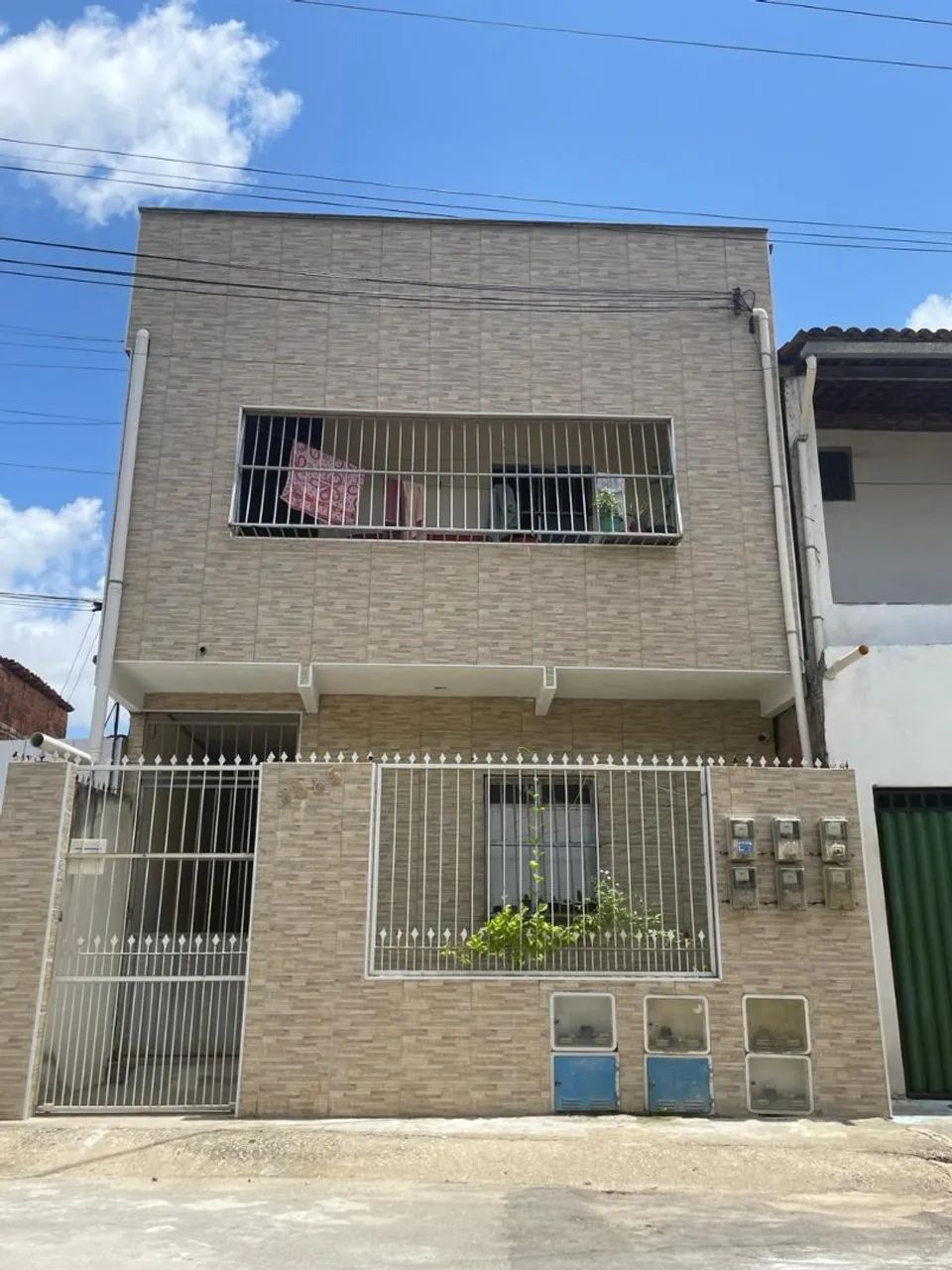 Vila de casas, bem localizada, ja locadas